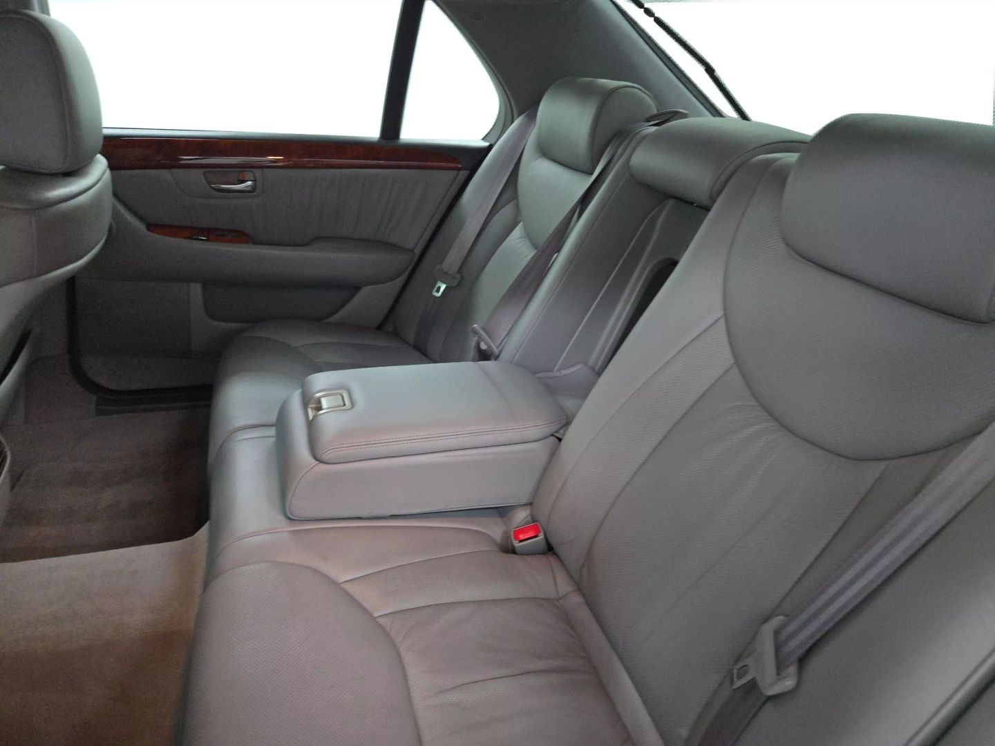 2004 Lexus Ls - Image 13