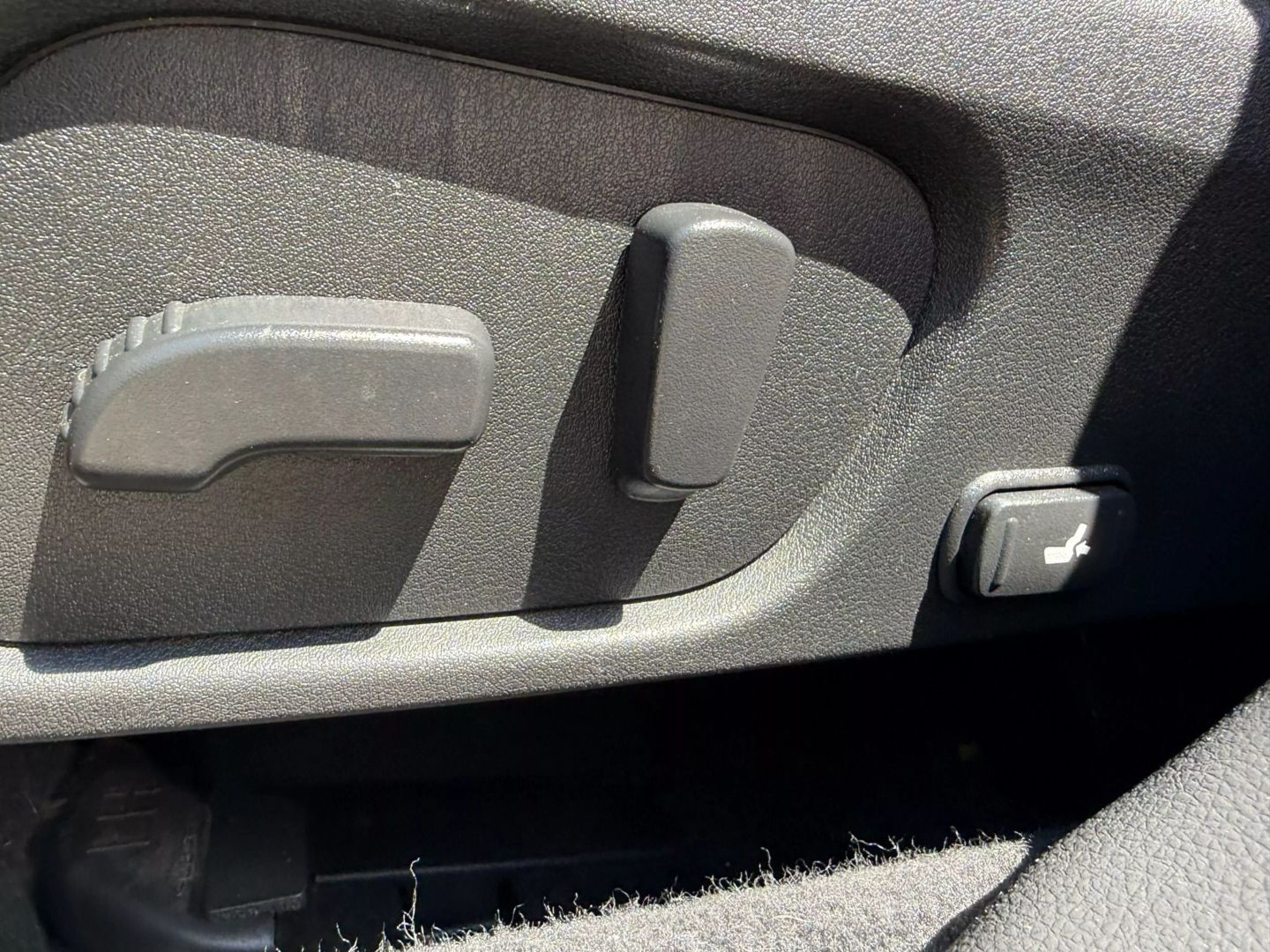 2017 Subaru Forester - Image 19