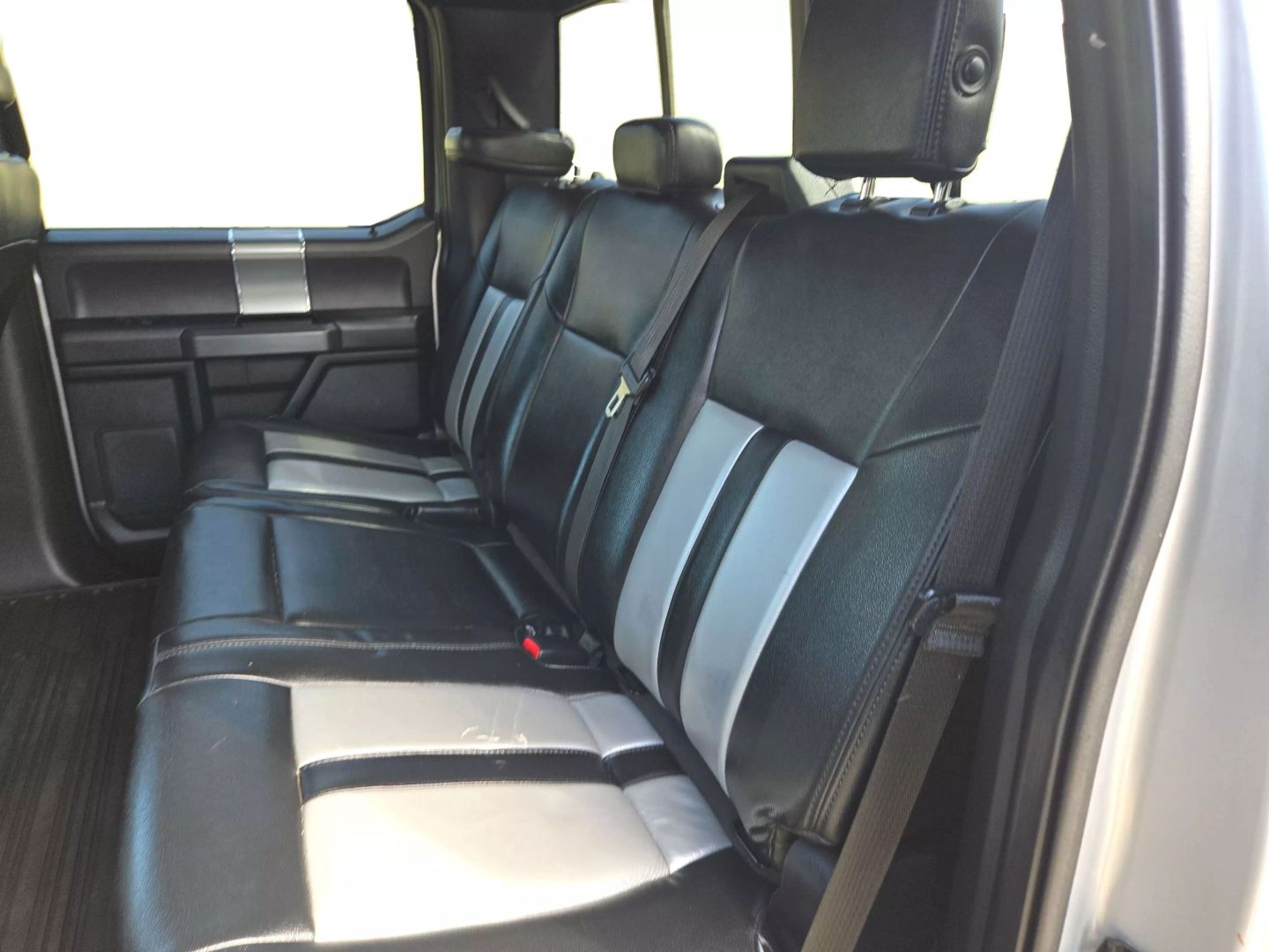 2016 Ford F150 Supercrew Cab - Image 14