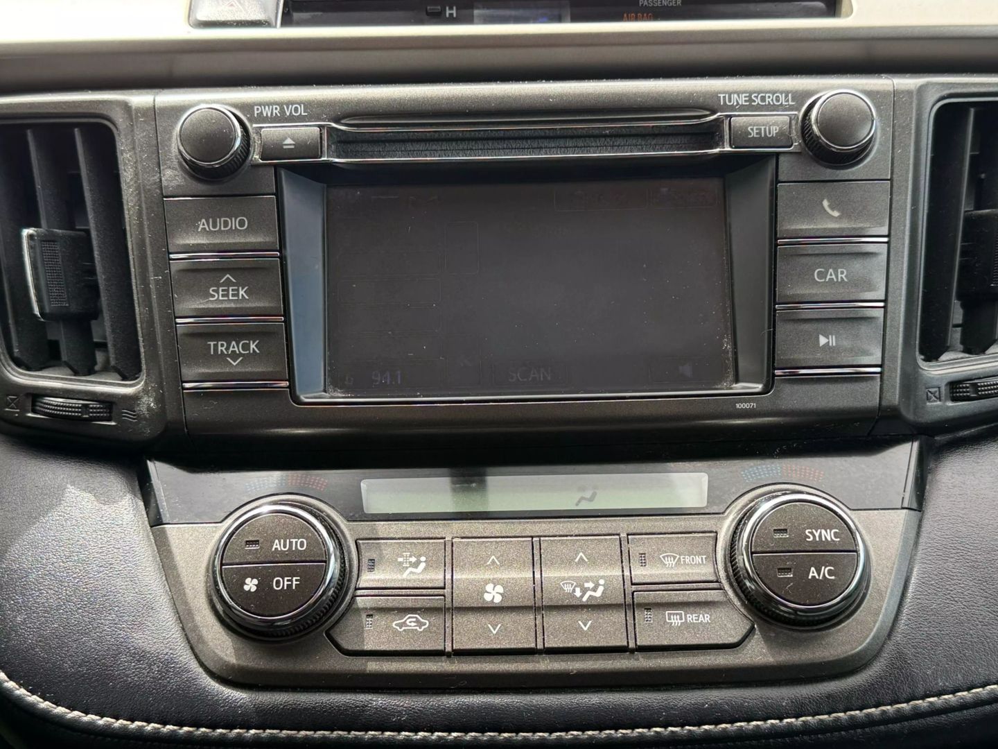 2013 Toyota Rav4 - Image 32