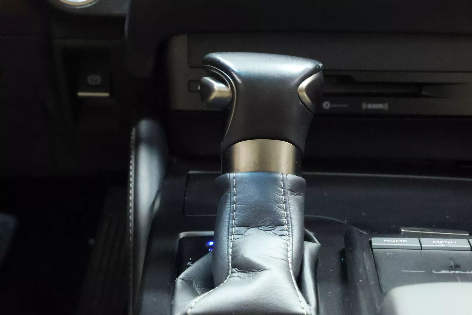 2020 Lexus Es - Image 42
