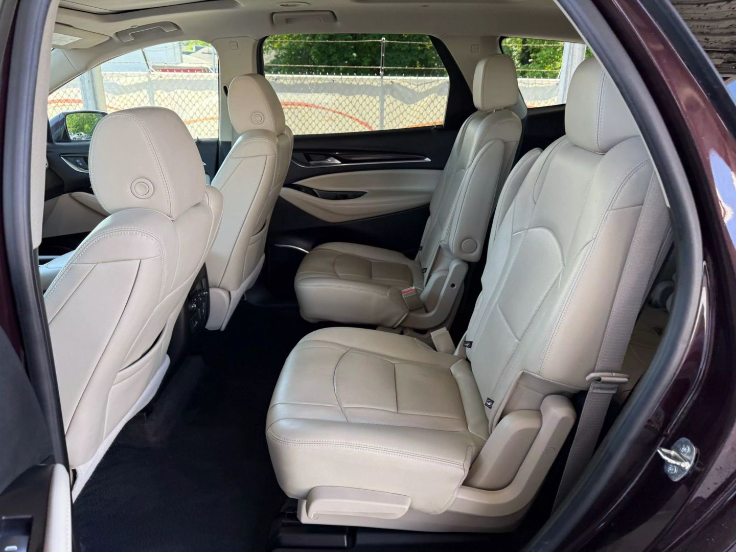 2019 Buick Enclave - Image 18