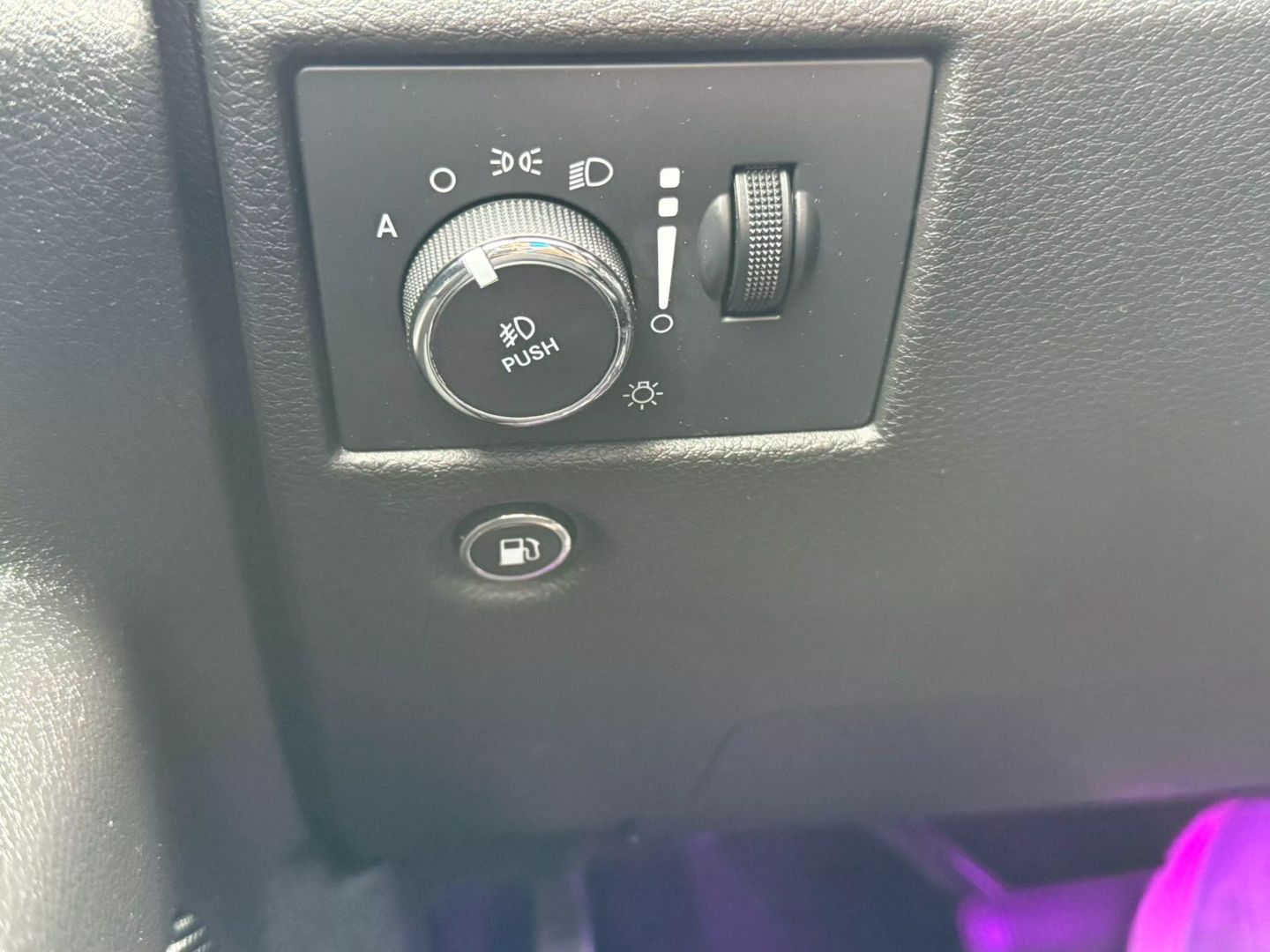 2018 Jeep Grand Cherokee - Image 51