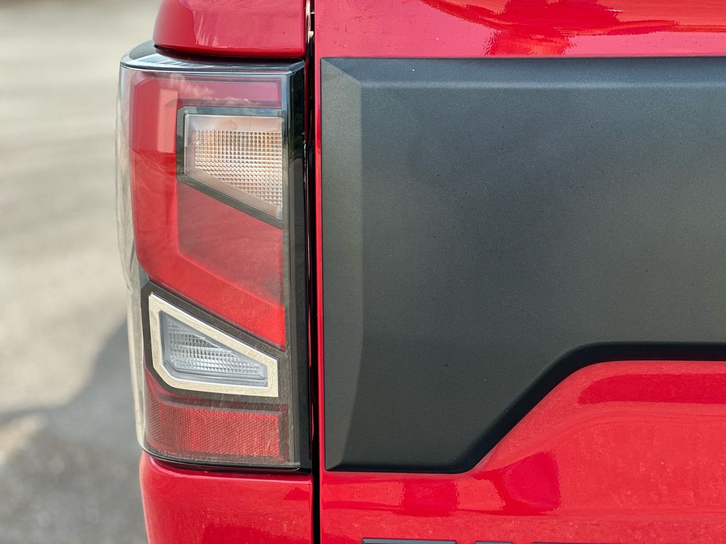 2020 NISSAN TITAN CREW CAB PICKUP V8, 5.6 LITER PRO-4X PICKUP 4D 5 1/2 FT