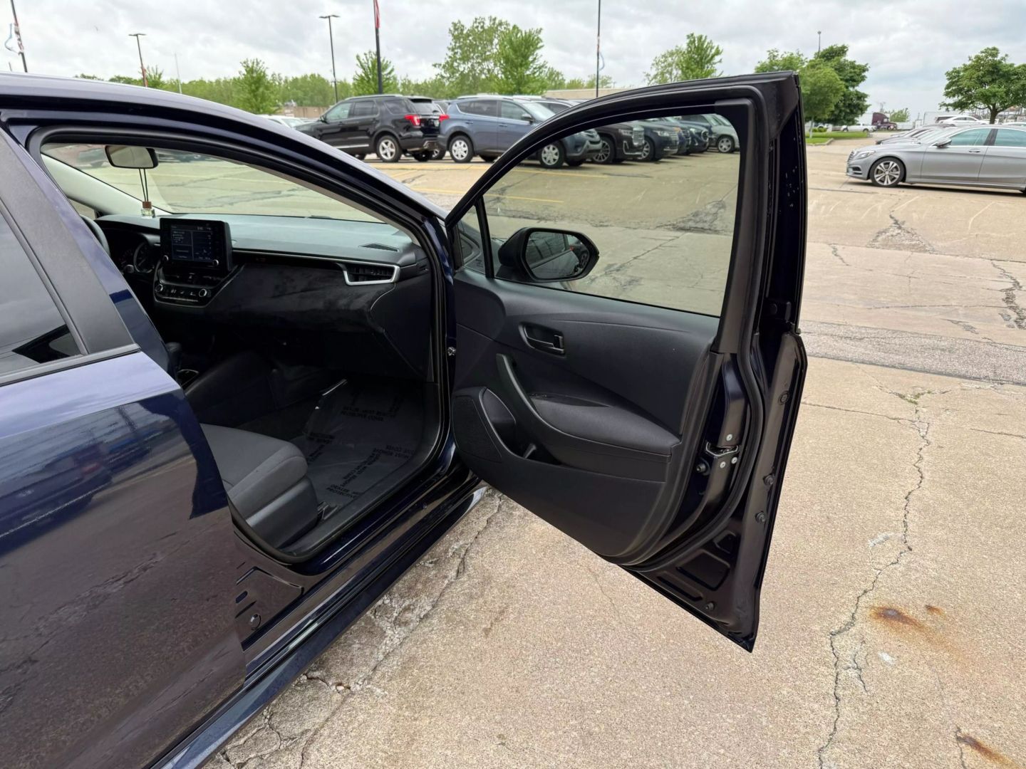 2022 Toyota Corolla - Image 22