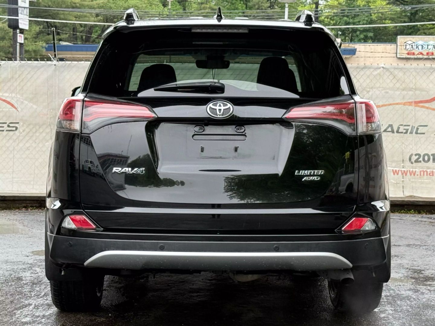 2016 Toyota Rav4 - Image 10