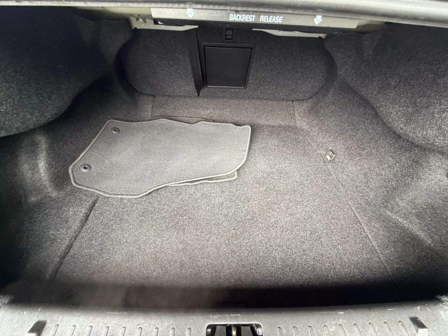 2018 Volvo S60 - Image 20