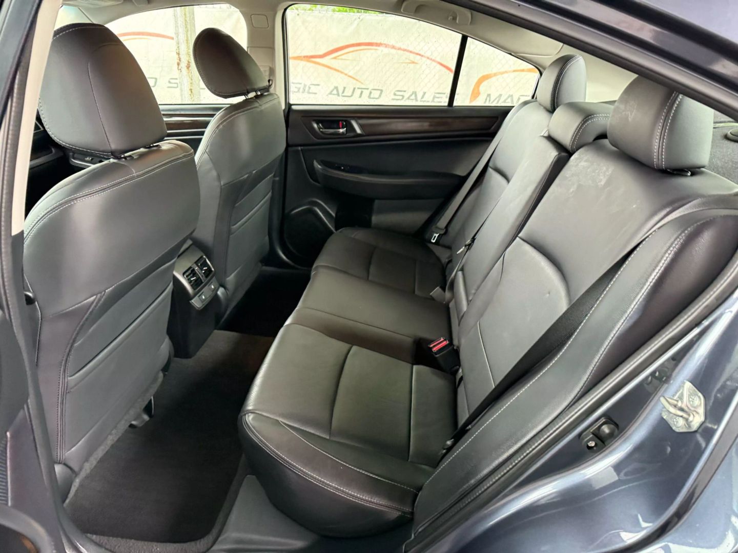 2017 Subaru Legacy - Image 18