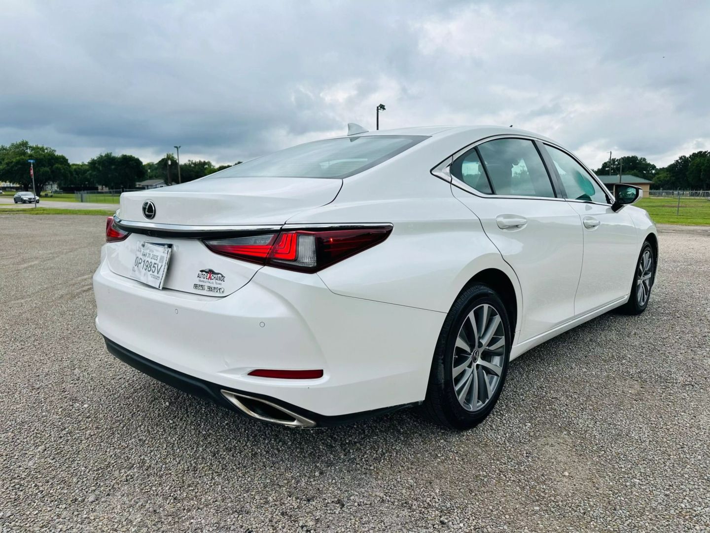 2019 Lexus Es - Image 6