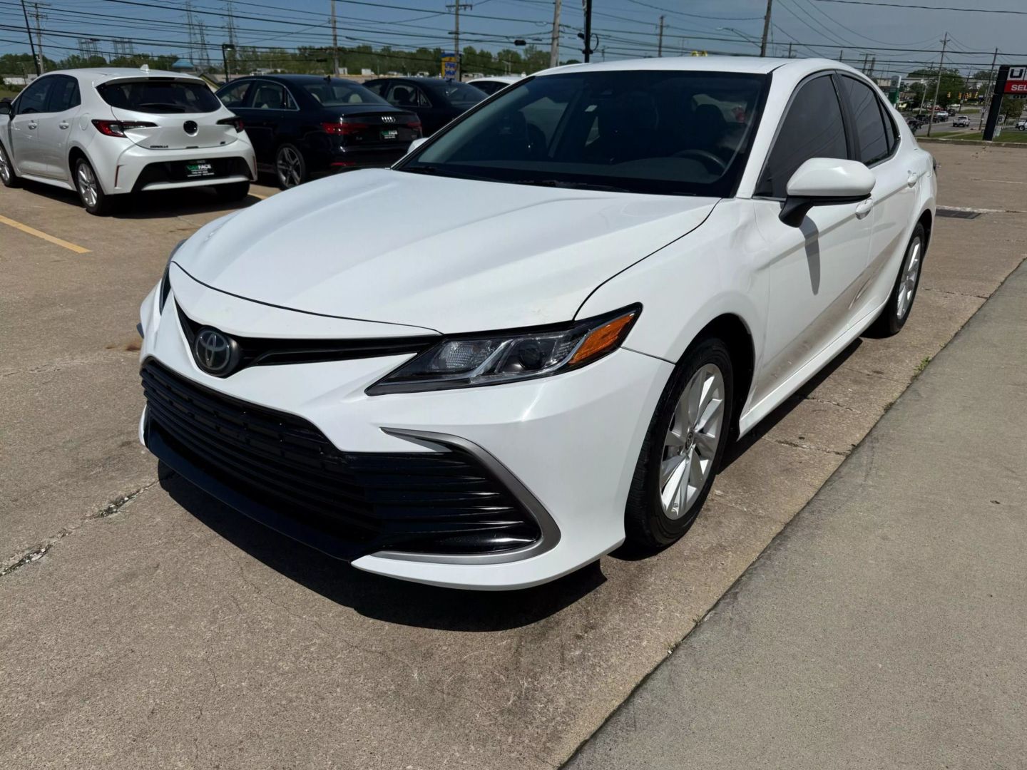 2021 Toyota Camry - Image 5