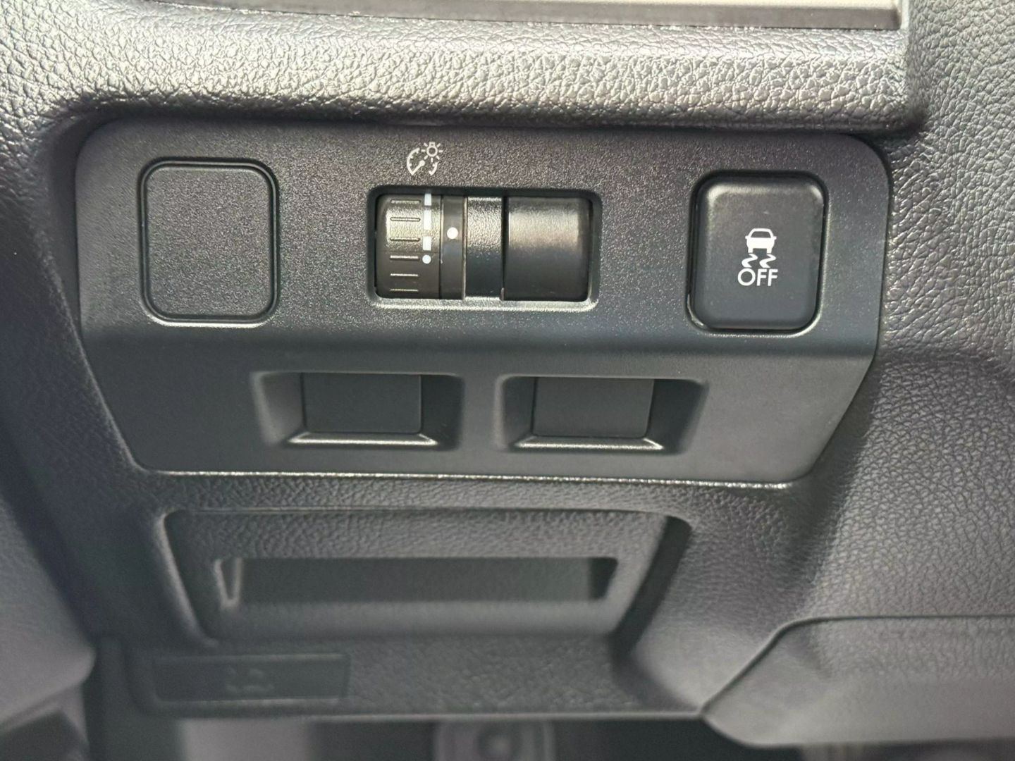 2015 Subaru Forester - Image 34