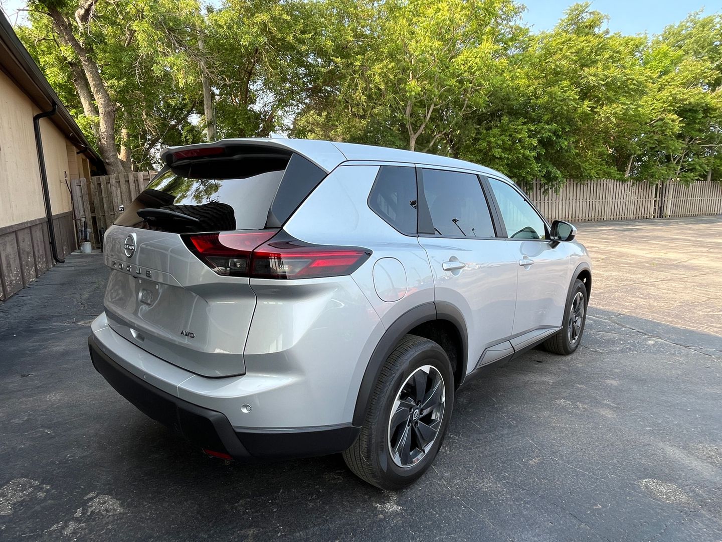 2025 NISSAN ROGUE SUV 3-CYL, TURBO, 1.5 LITER SV SPORT UTILITY 4D
