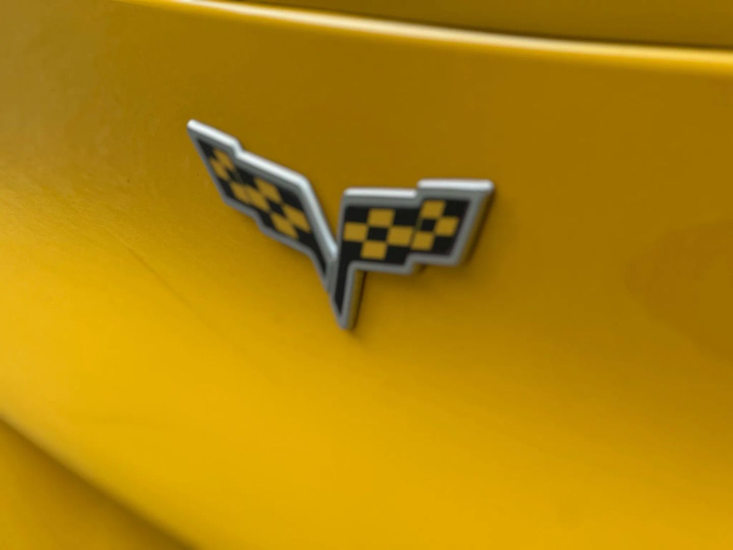 2005 CHEVROLET CORVETTE COUPE V8, 6.0 LITER COUPE 2D
