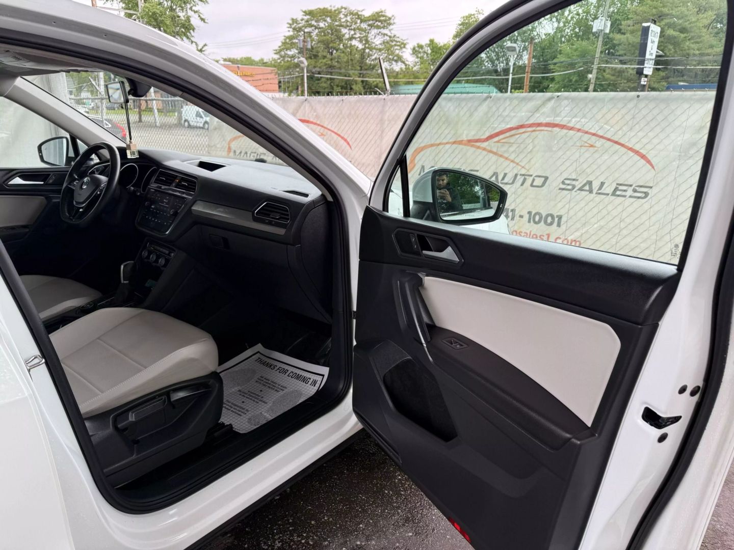2019 Volkswagen Tiguan - Image 24