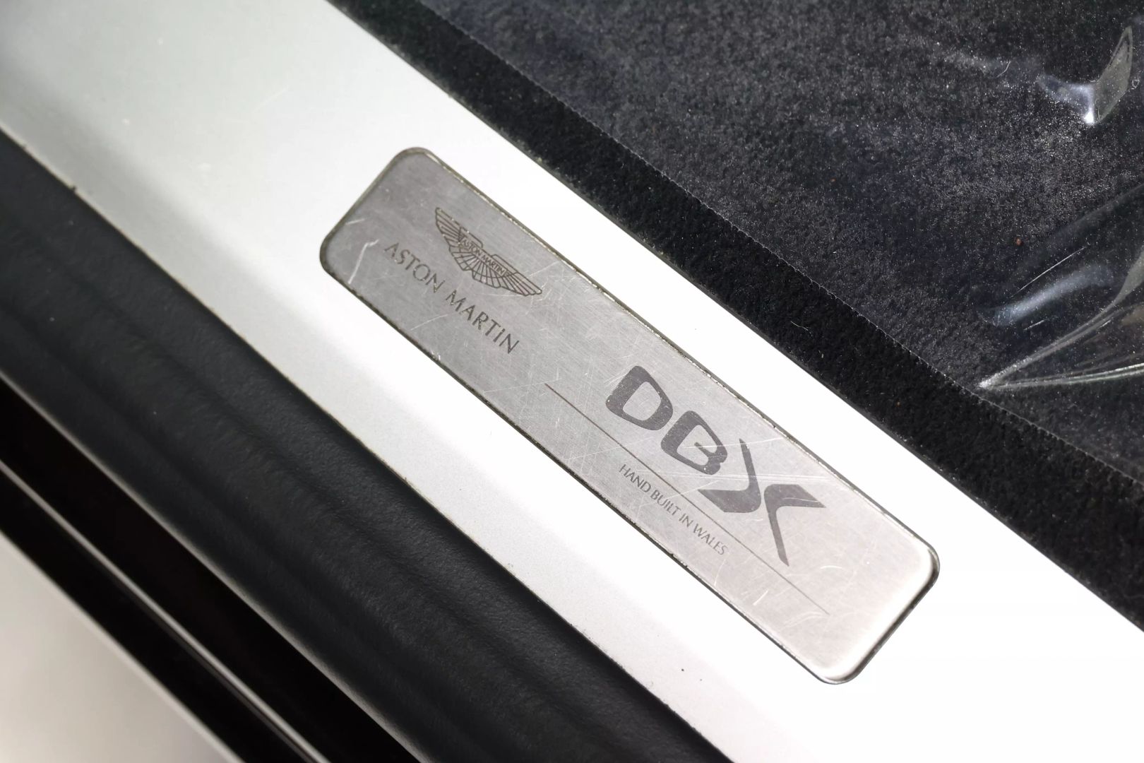 2021 Aston Martin Dbx - Image 16