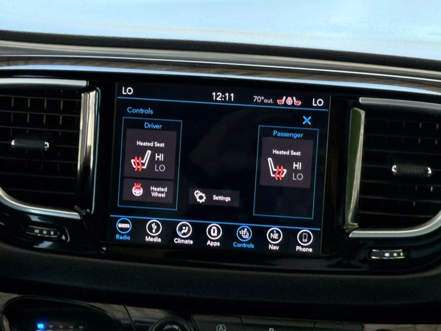 2019 Chrysler Pacifica - Image 29