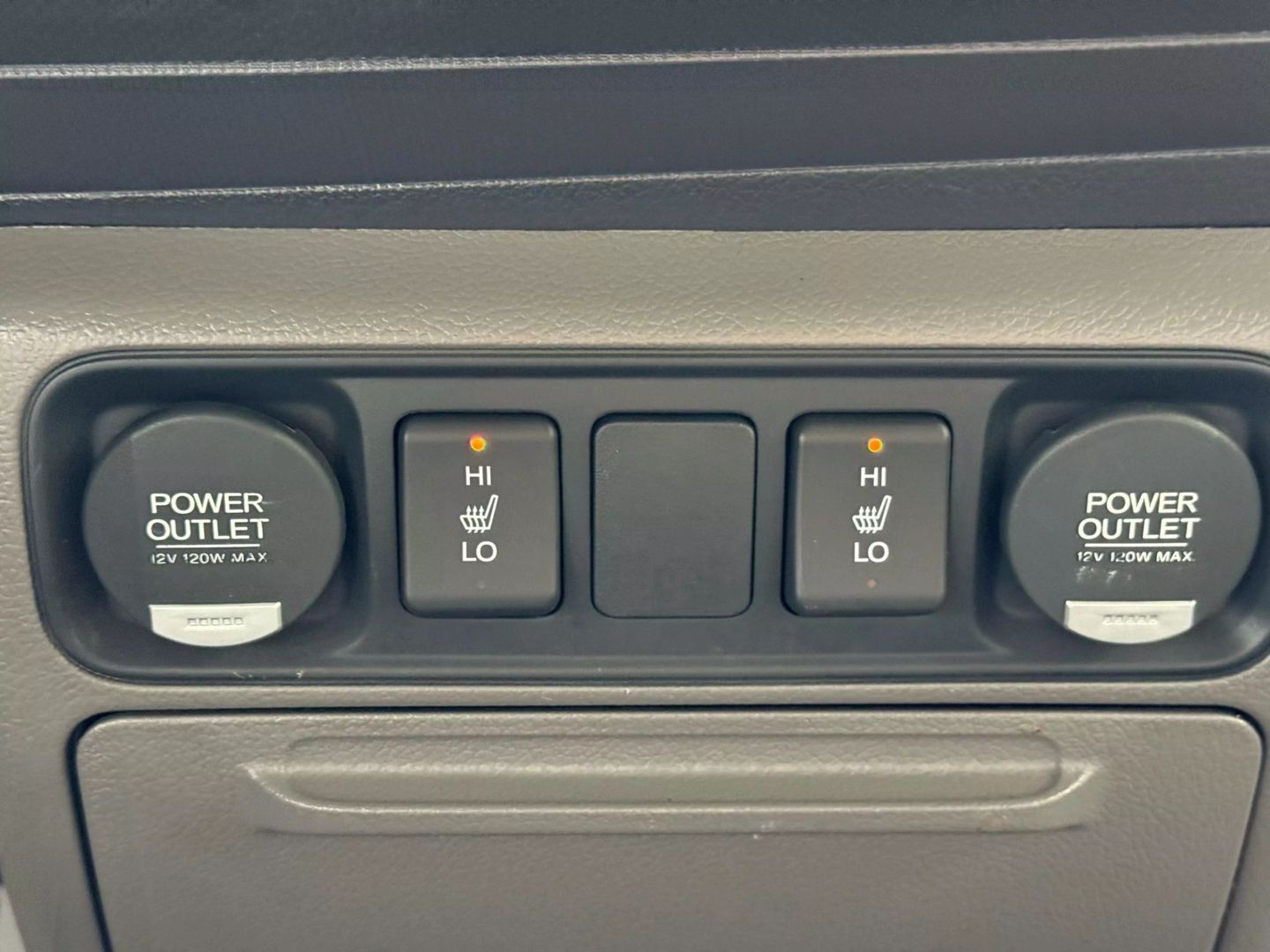 2014 Honda Ridgeline - Image 29