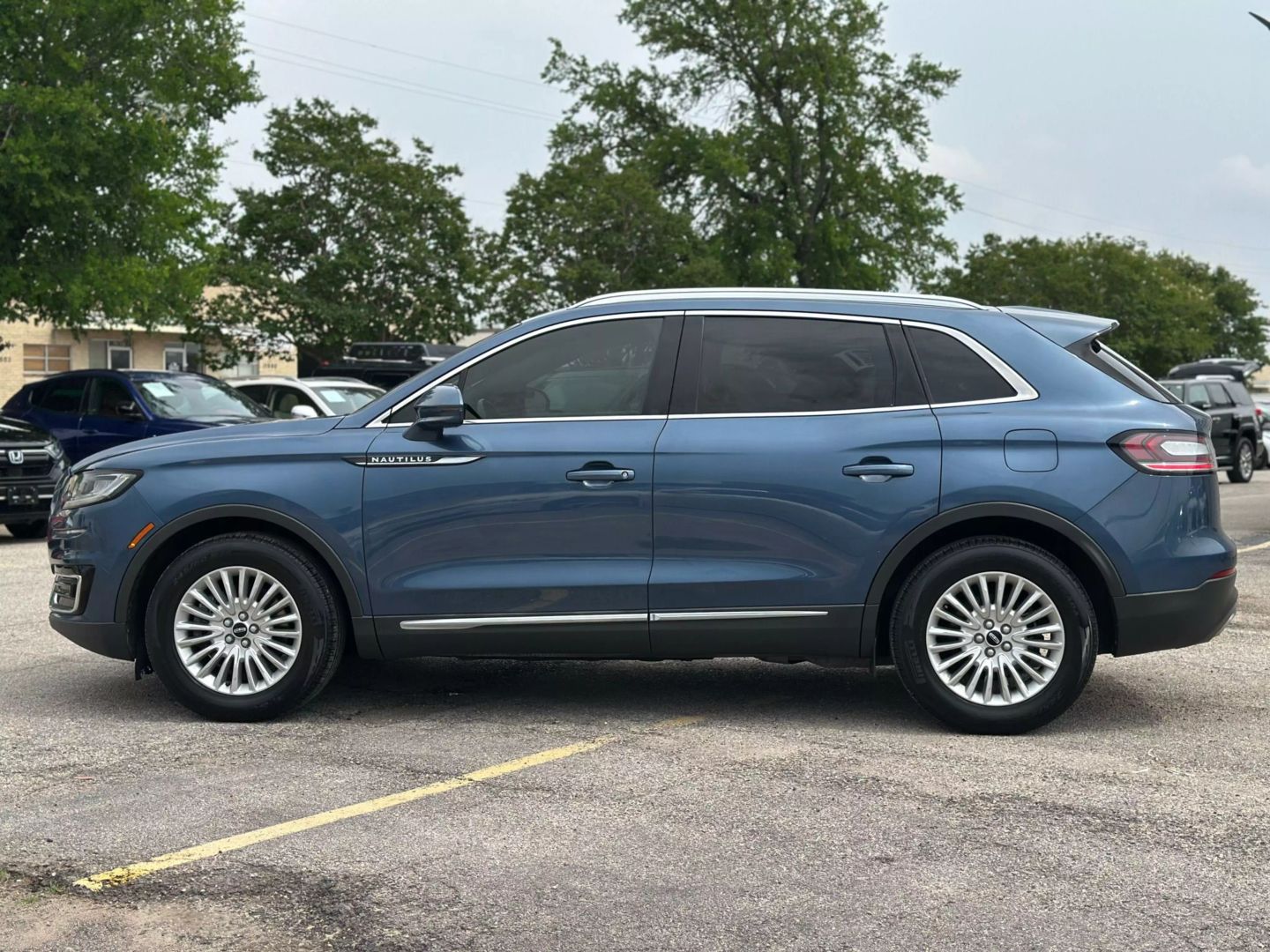 2019 Lincoln Nautilus - Image 3