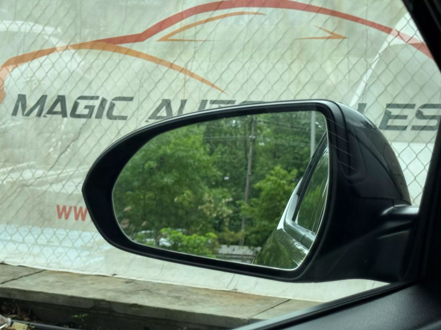 2019 Hyundai Elantra - Image 34