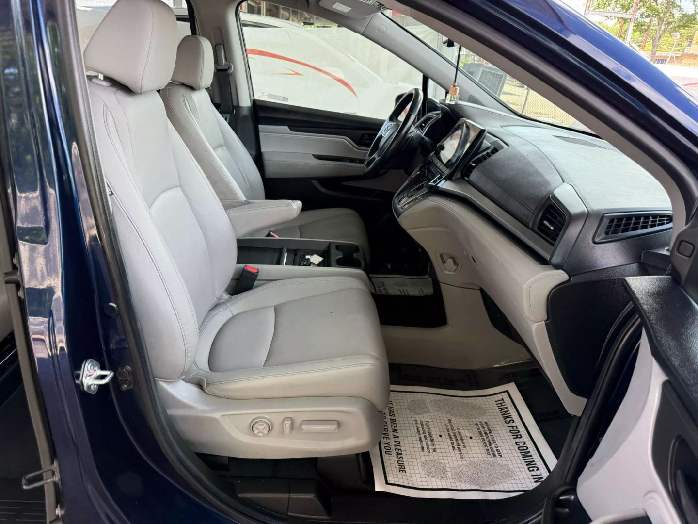 2022 Honda Odyssey - Image 22