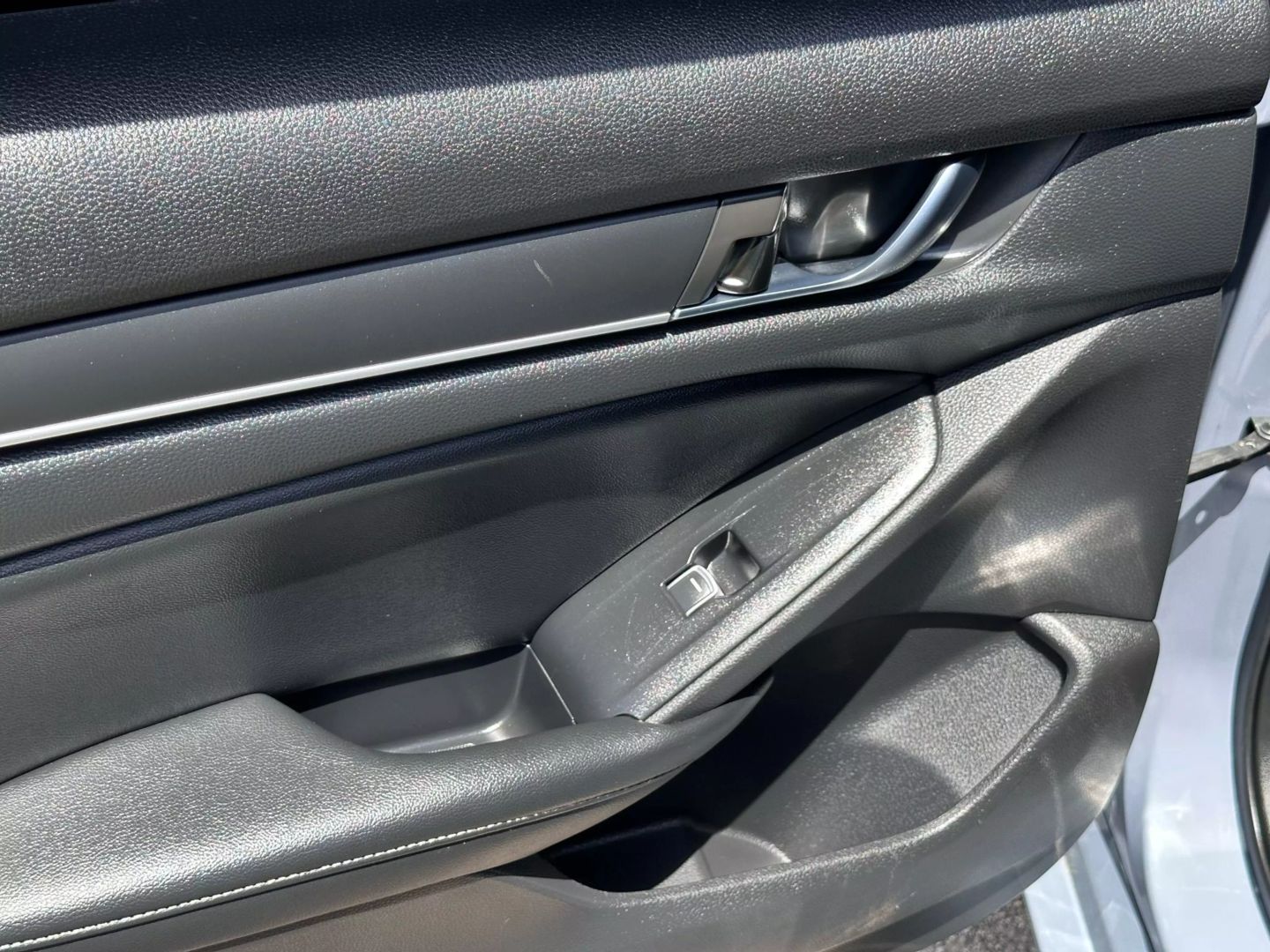 2021 Honda Accord - Image 15