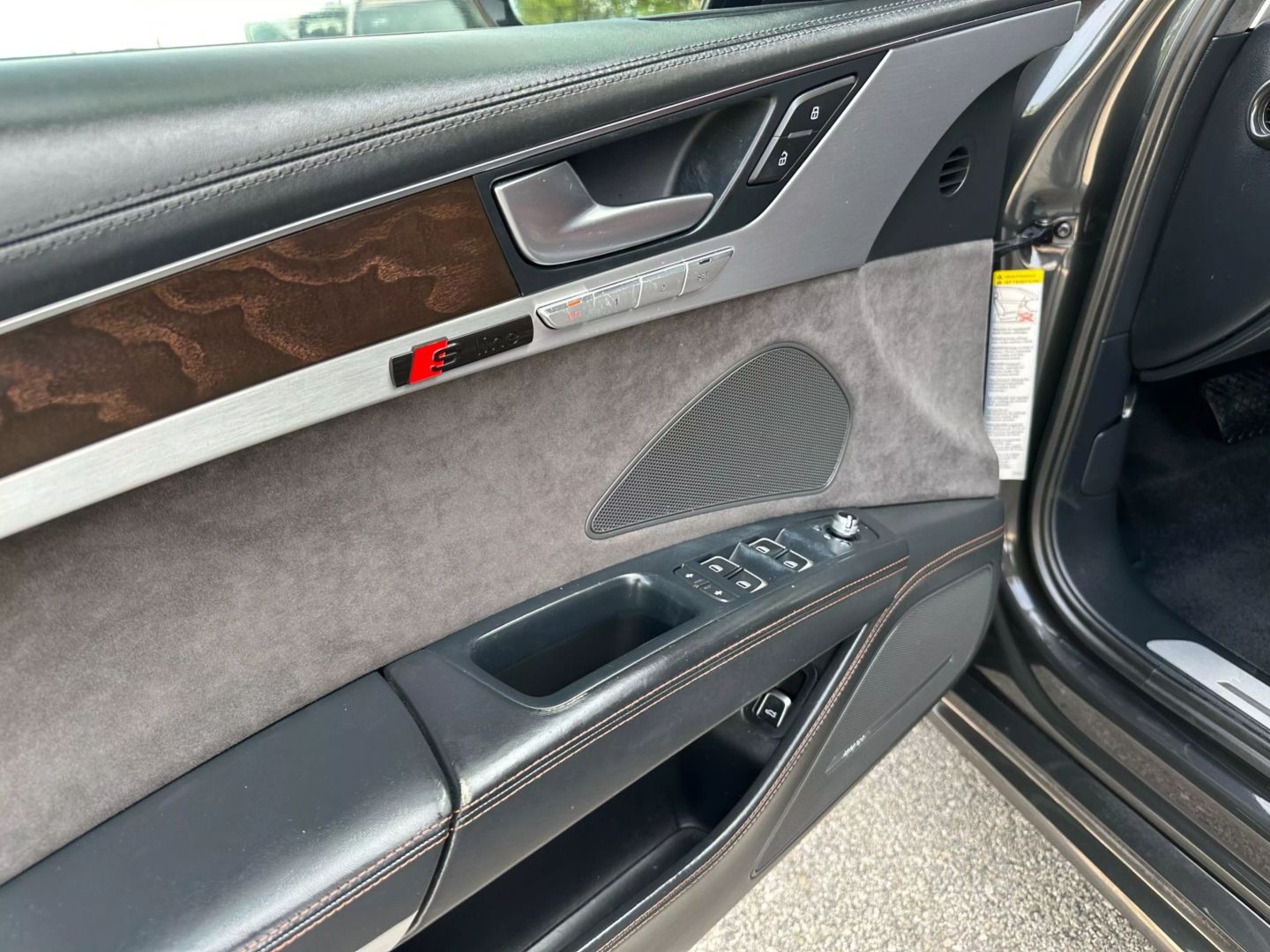 2017 Audi A8 - Image 19