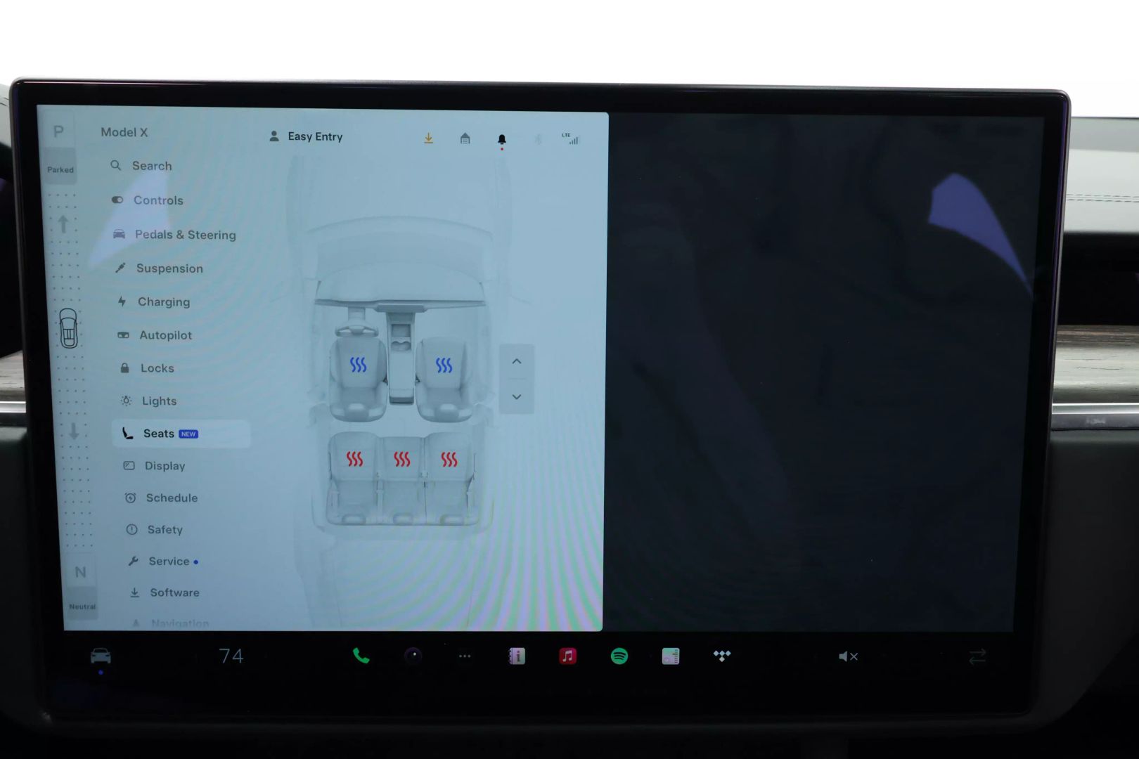 2022 Tesla Model X - Image 25
