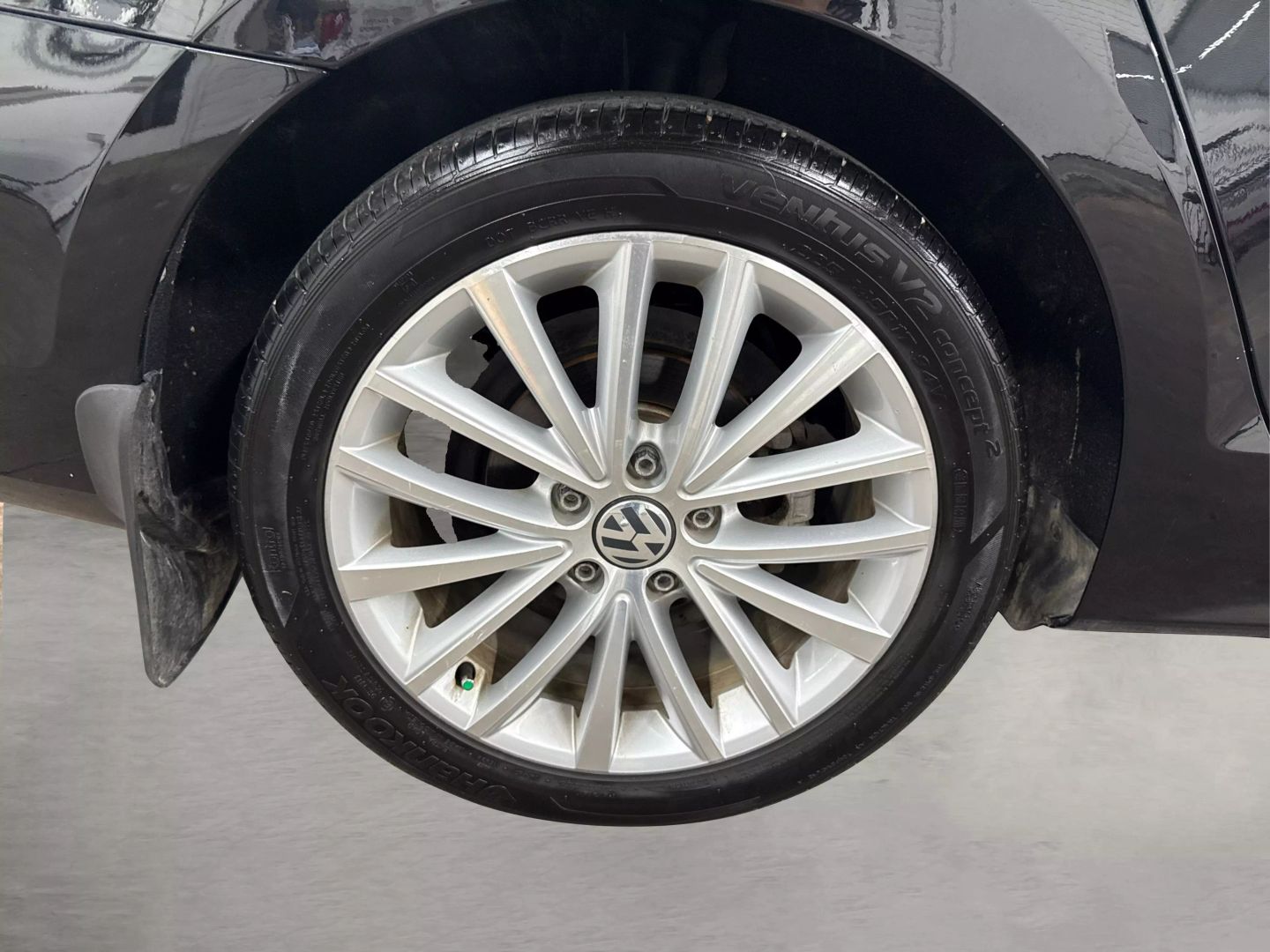2016 Volkswagen Jetta - Image 16