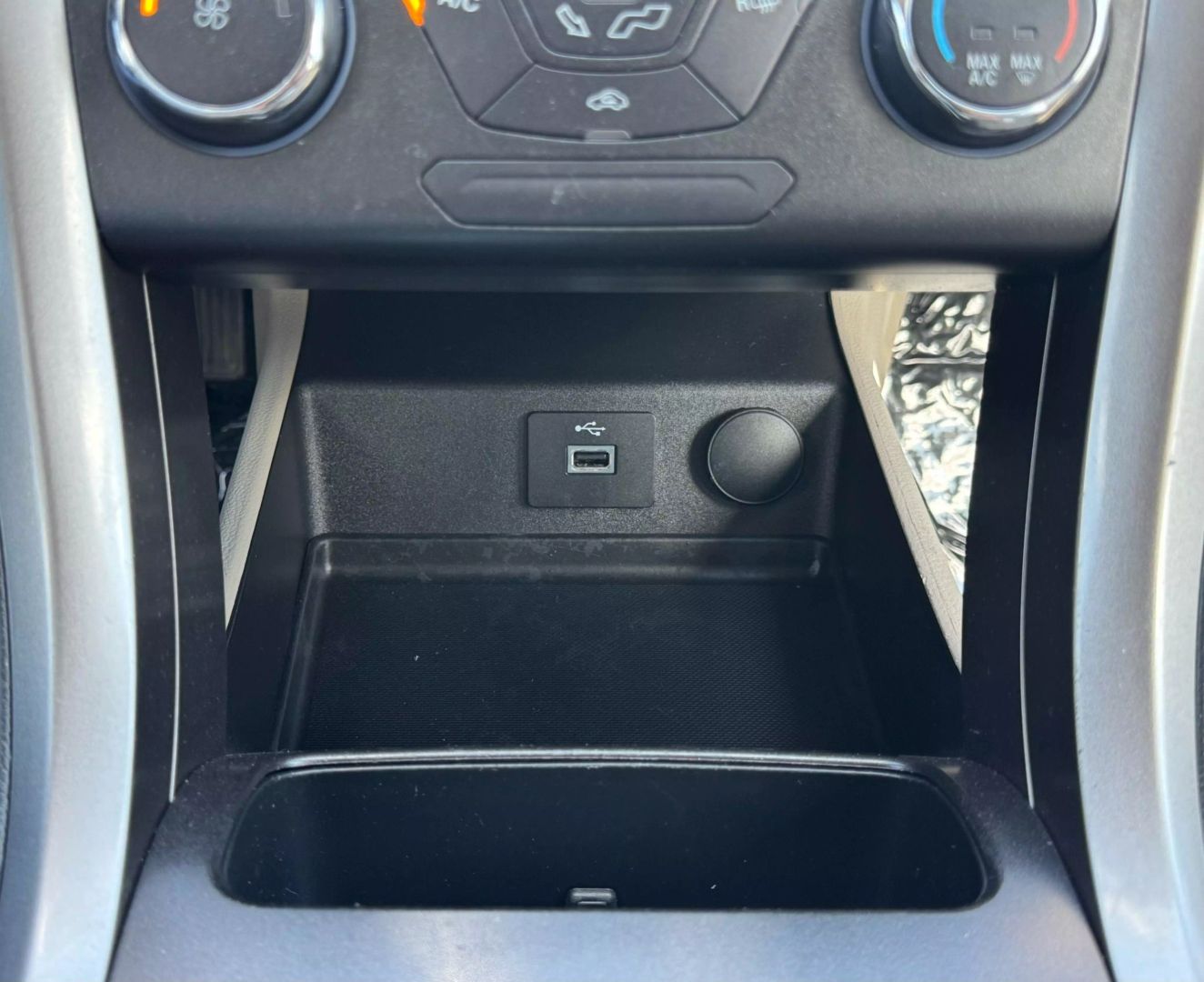 2017 Ford Fusion - Image 22