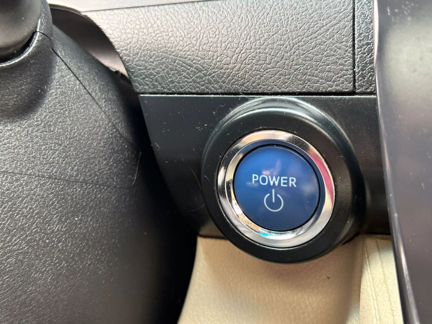 2012 Toyota Camry - Image 30
