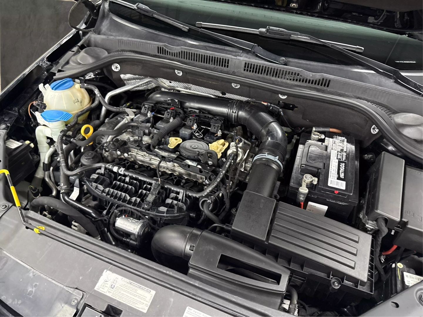 2016 Volkswagen Jetta - Image 9