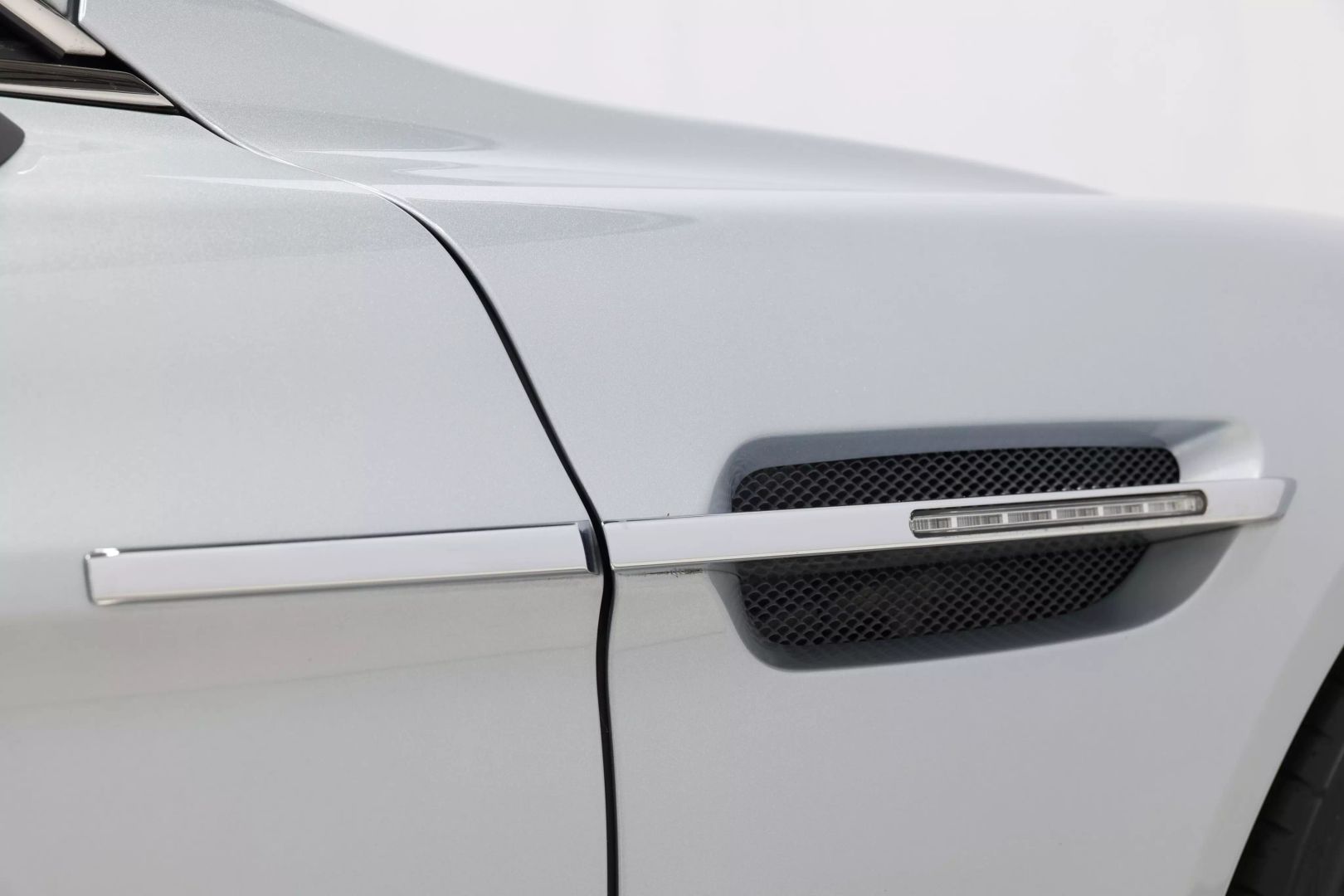 2011 Aston Martin Rapide - Image 104