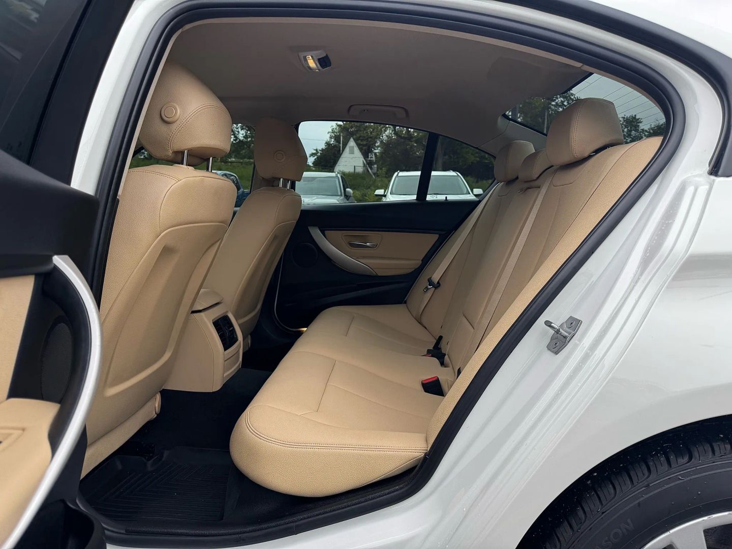 2018 Bmw 3 Series - Image 19
