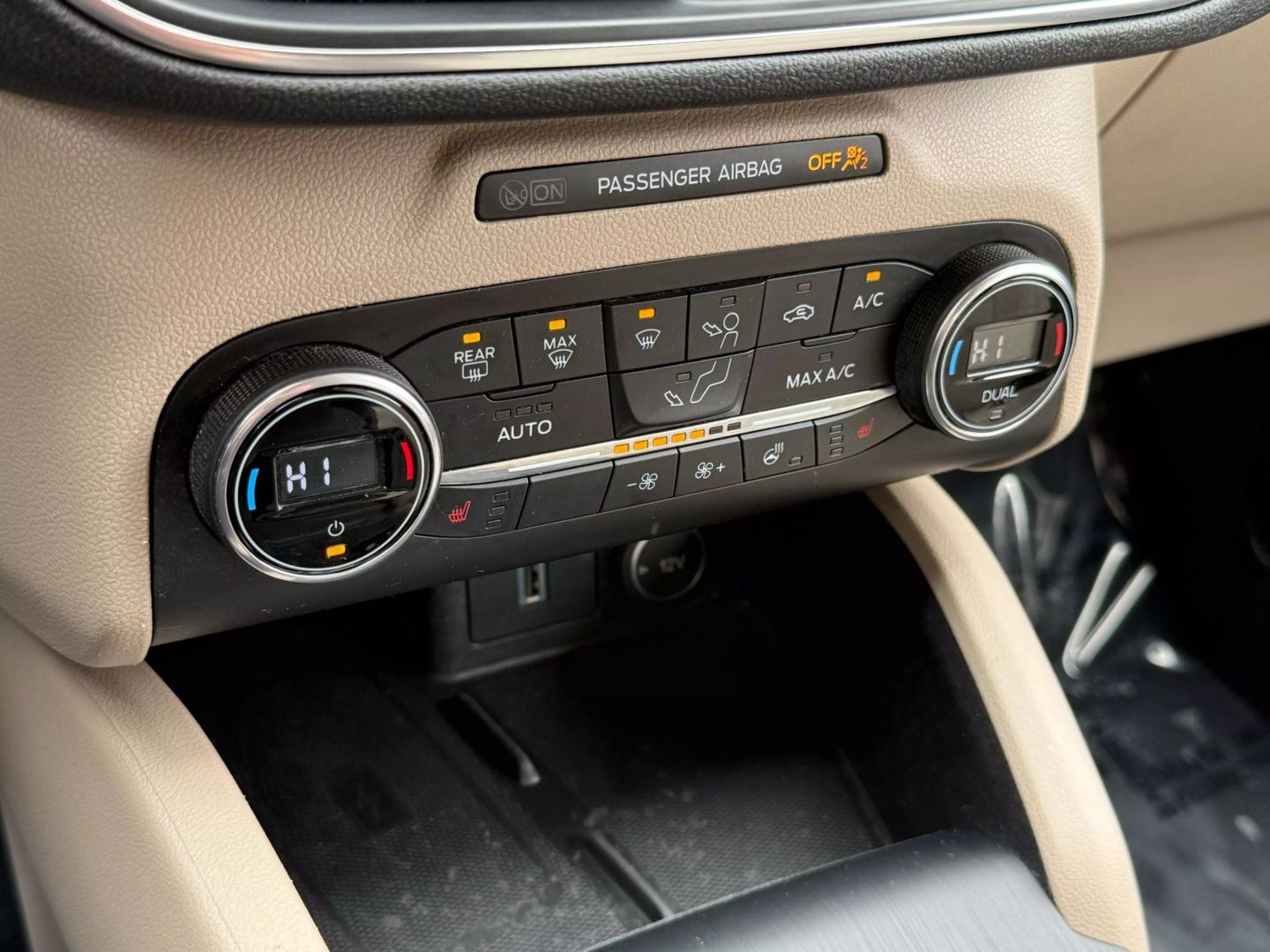 2020 Ford Escape - Image 43