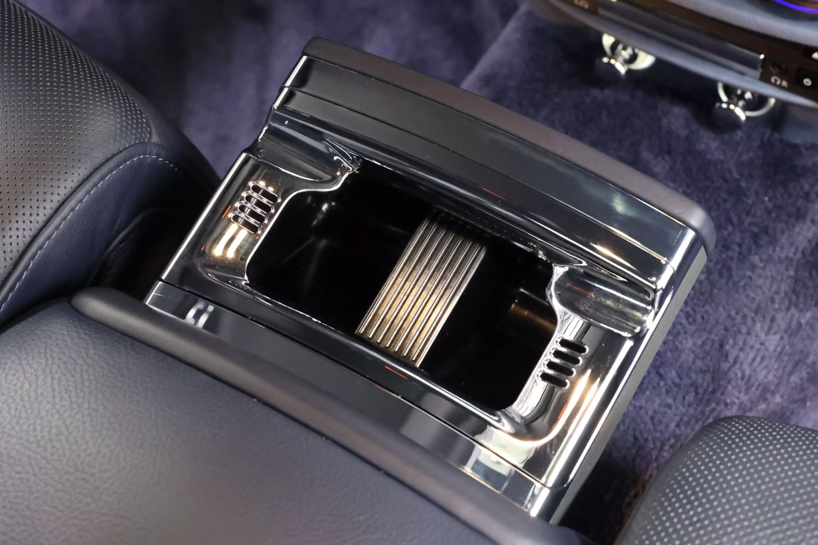 2012 Rolls-royce Ghost - Image 81