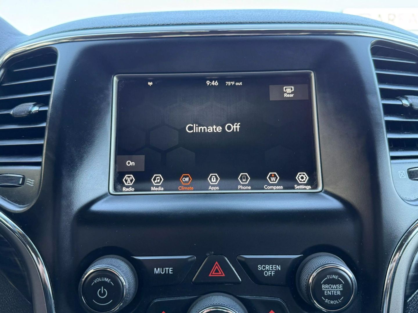 2019 Jeep Grand Cherokee - Image 30