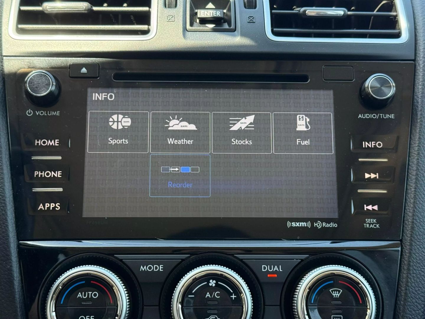 2017 Subaru Forester - Image 39