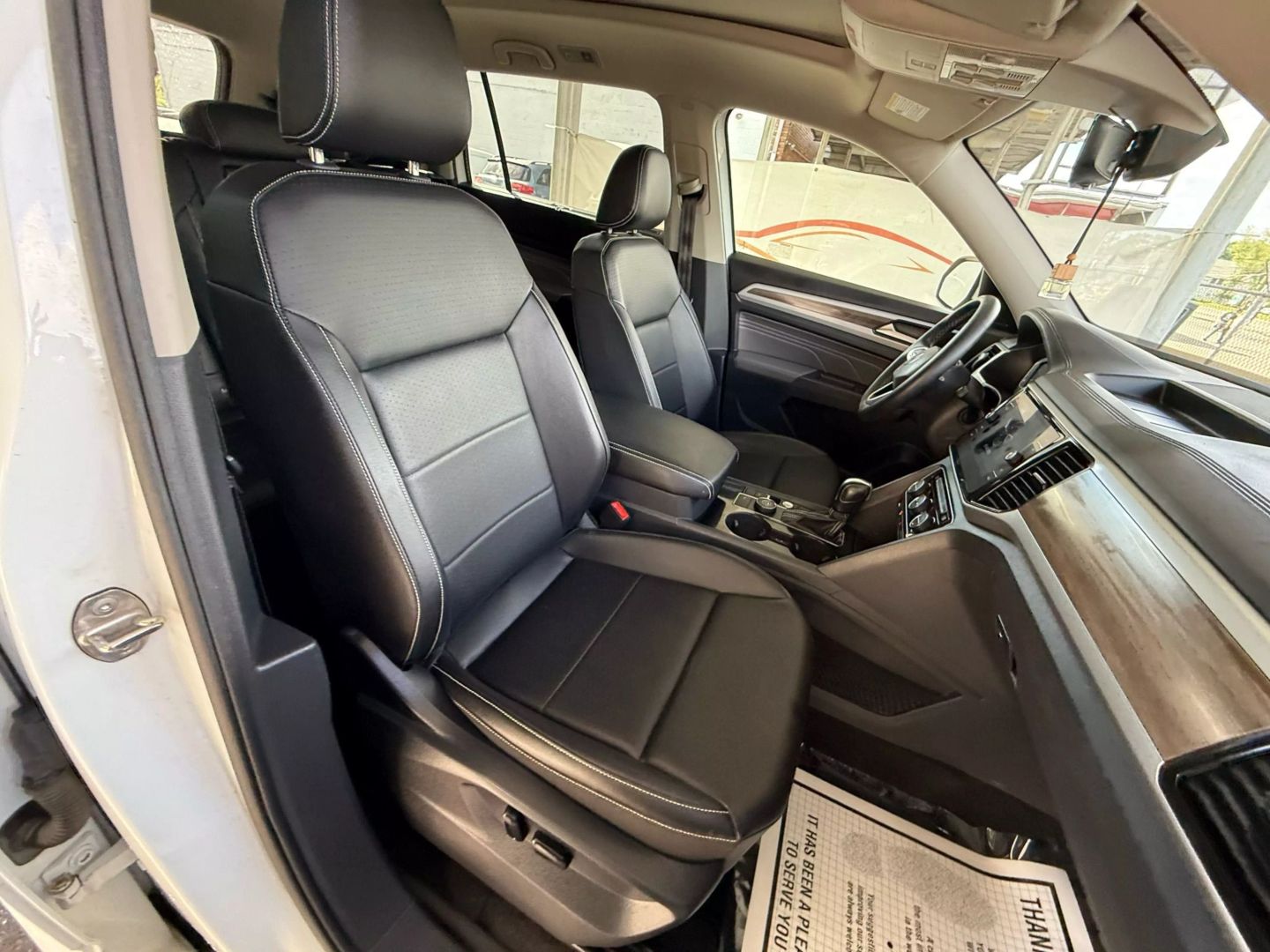 2021 Volkswagen Atlas - Image 28