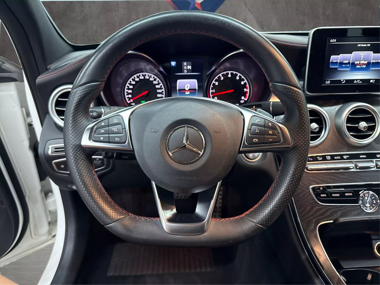 2016 Mercedes-benz C-class - Image 35