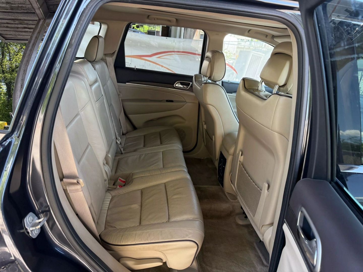 2015 Jeep Grand Cherokee - Image 22