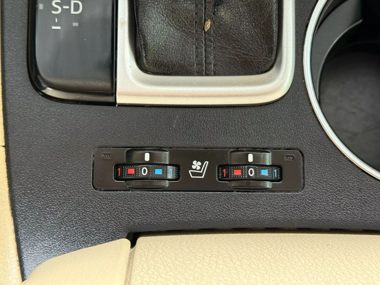 2018 Toyota Highlander - Image 33
