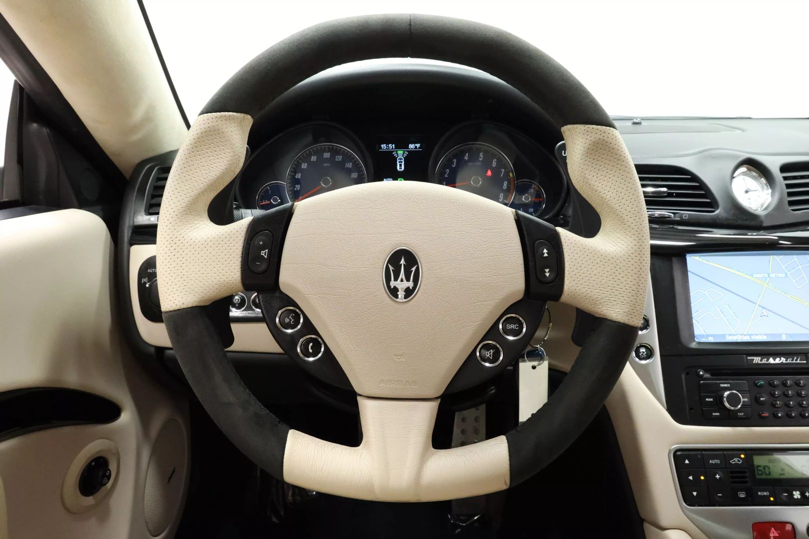 2013 Maserati Granturismo - Image 25