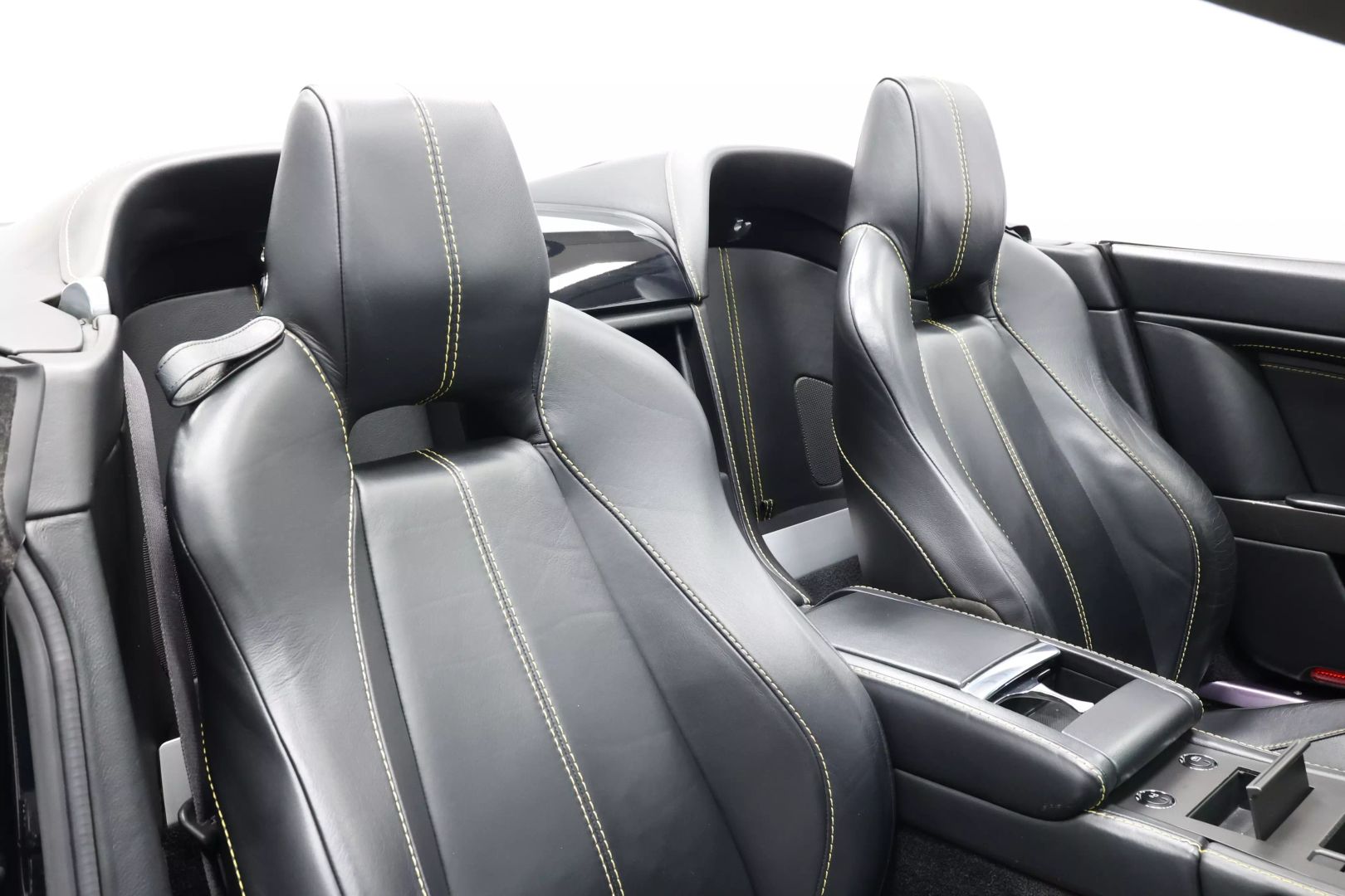 2008 Aston Martin Vantage - Image 72