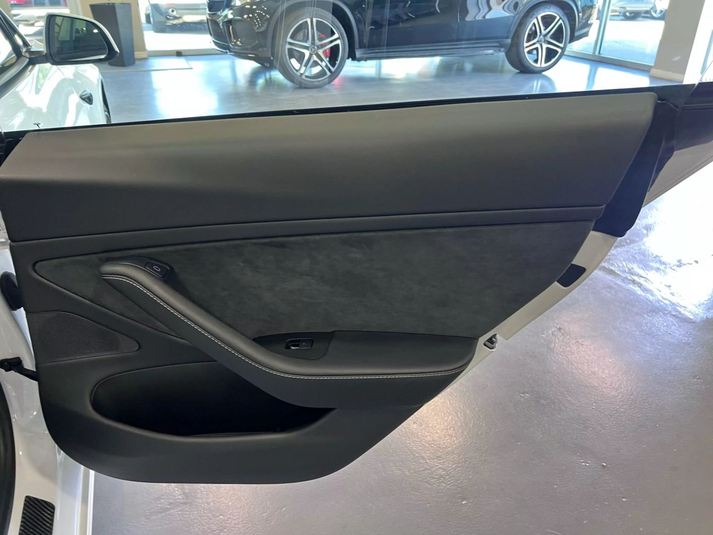 2021 Tesla Model 3 Long Range Sedan 4d - Image 21
