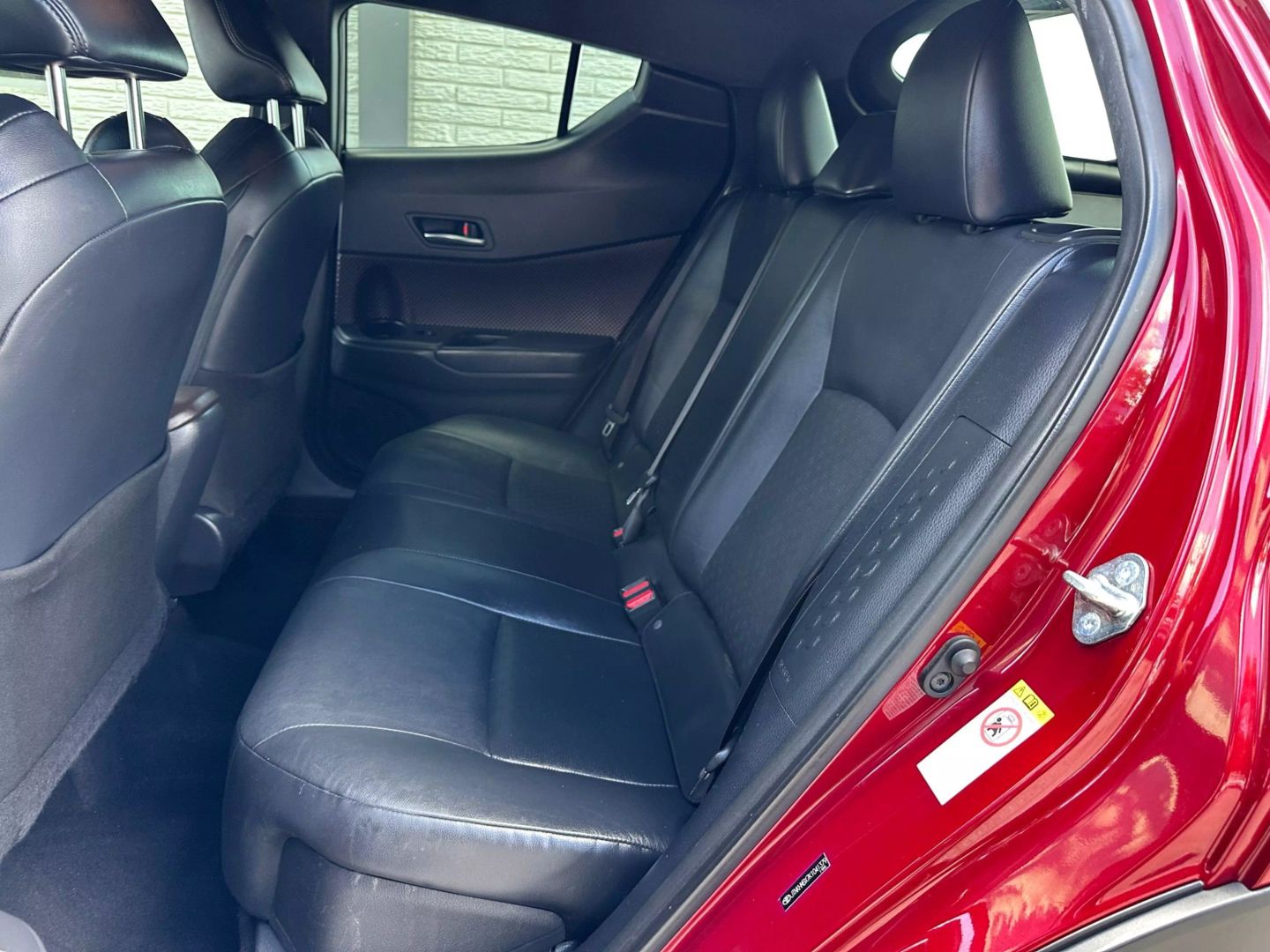 2019 Toyota C-hr - Image 17
