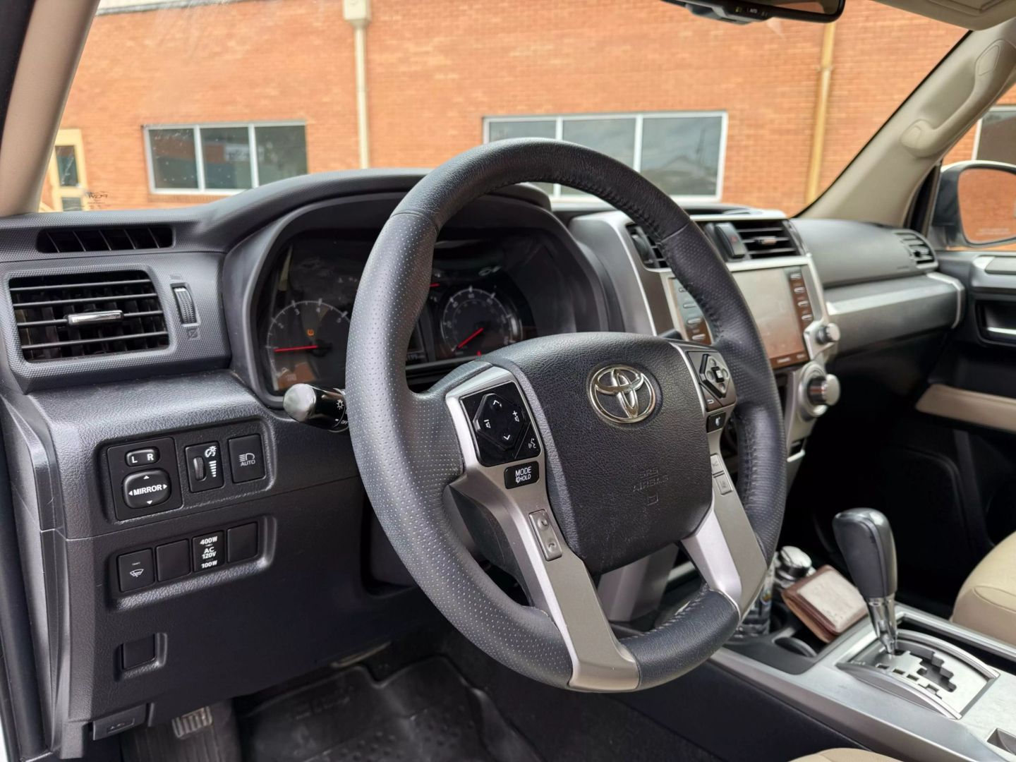 2020 Toyota 4runner - Image 11
