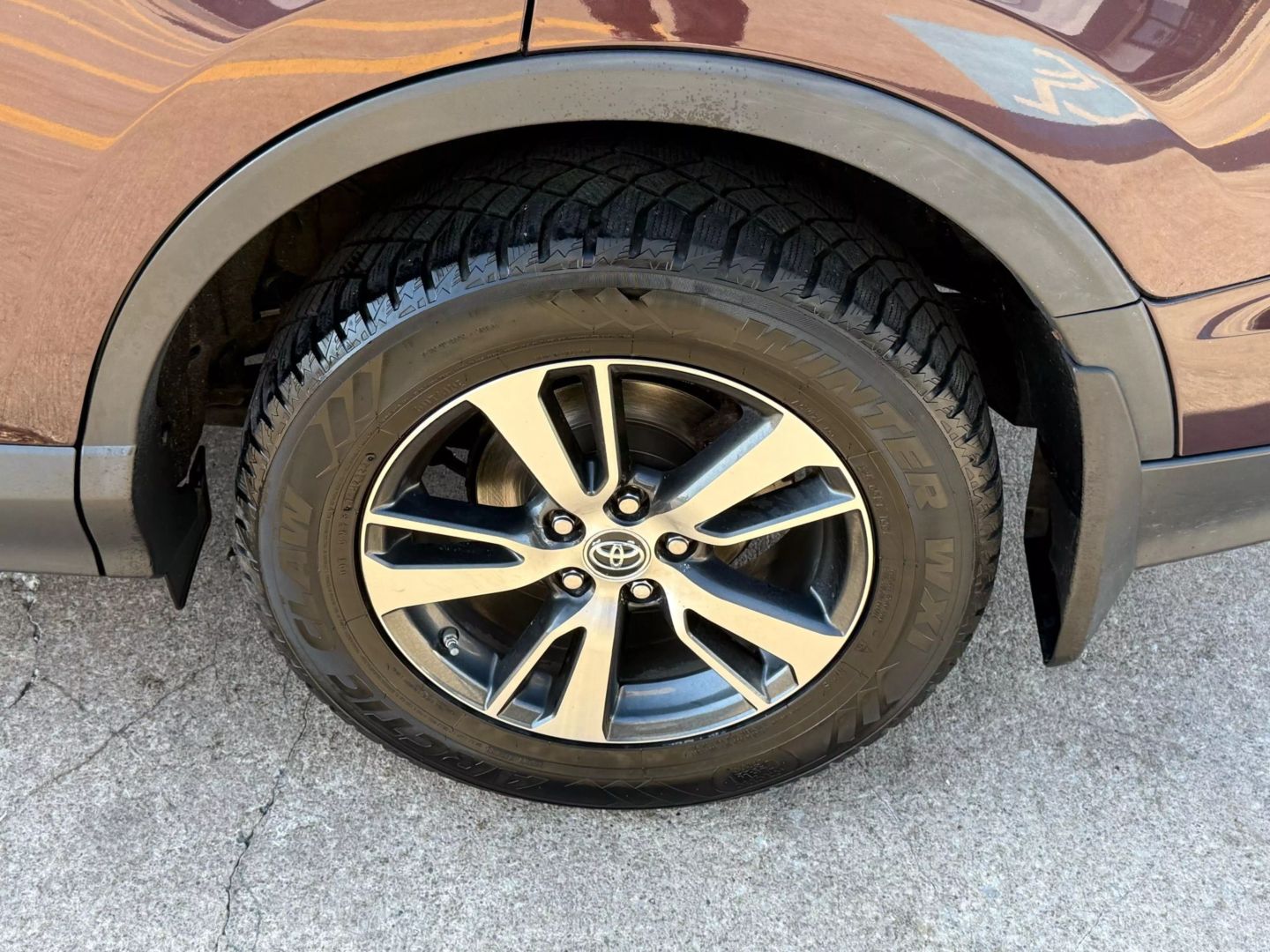2017 Toyota Rav4 - Image 46