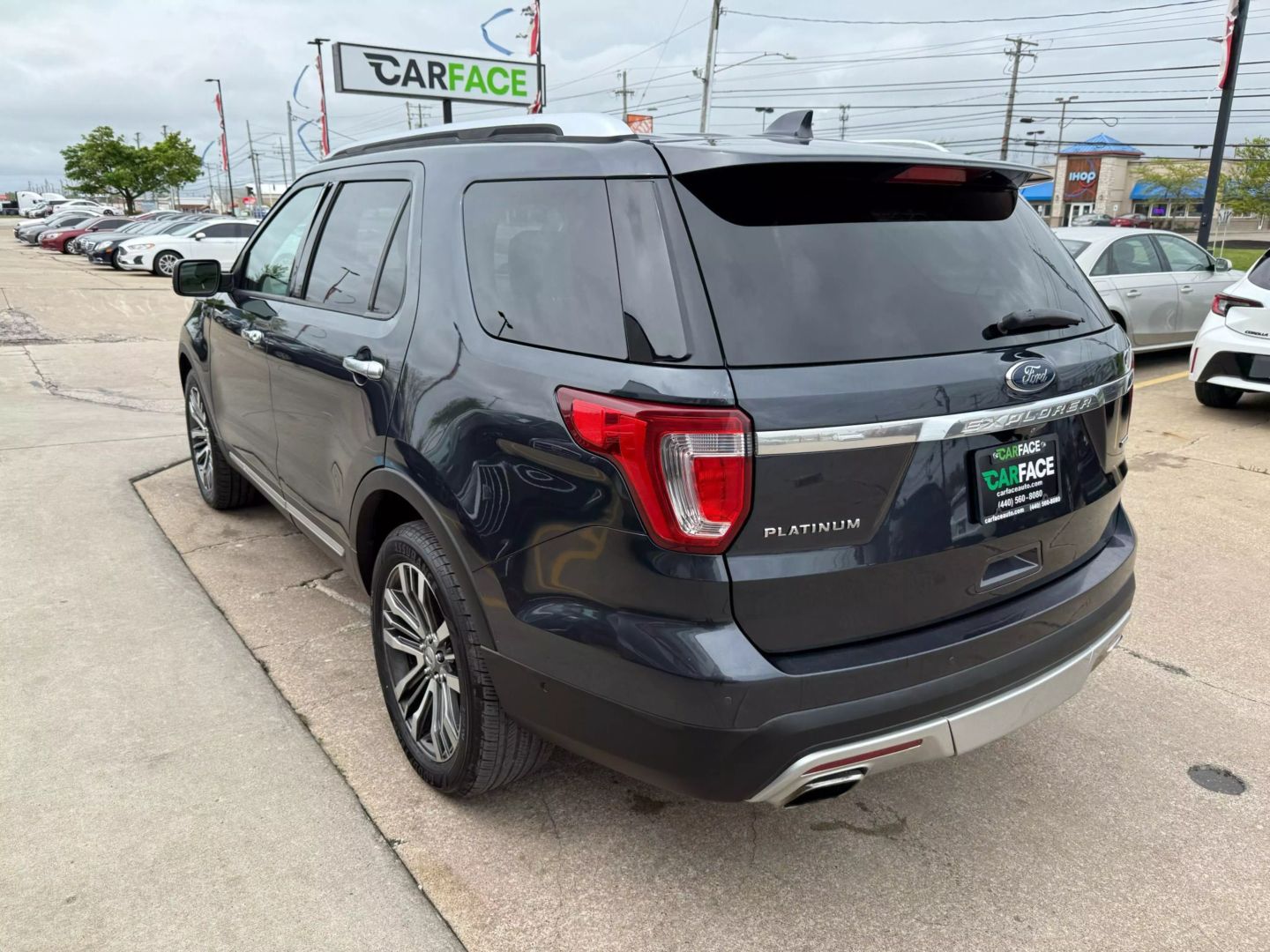 2017 Ford Explorer - Image 8