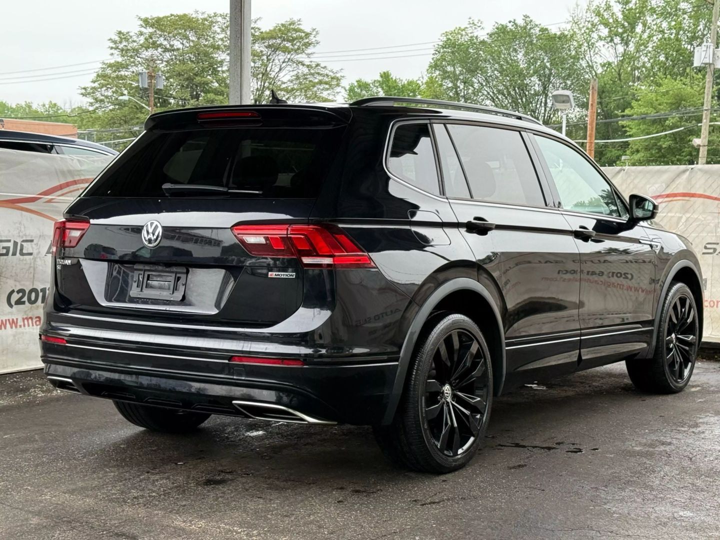 2021 Volkswagen Tiguan - Image 11