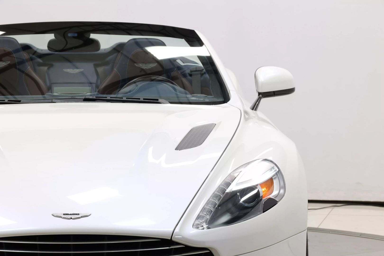 2015 Aston Martin Vanquish - Image 80